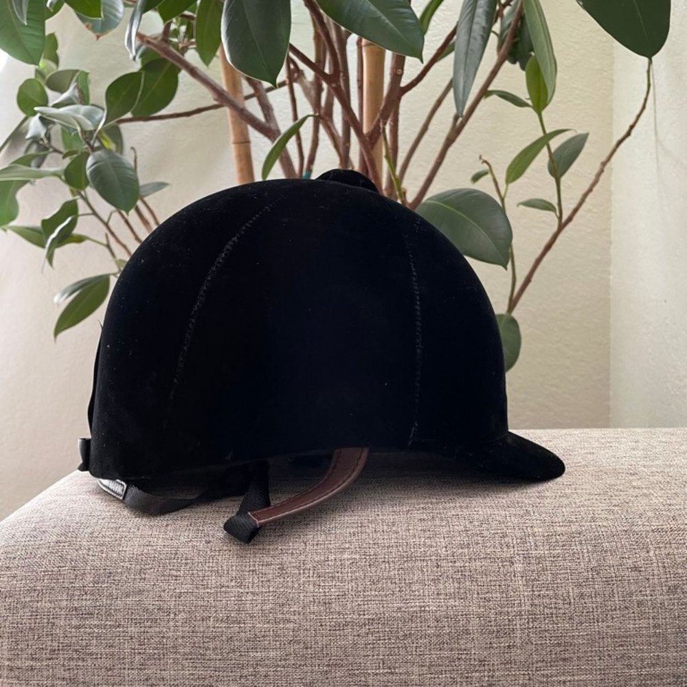 Adorable & Classic Velveteen Helmet